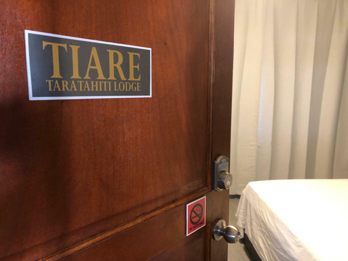 פאפיט Tara Tahiti Lodge מראה חיצוני תמונה