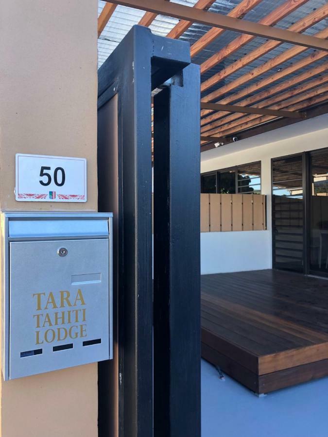 פאפיט Tara Tahiti Lodge מראה חיצוני תמונה