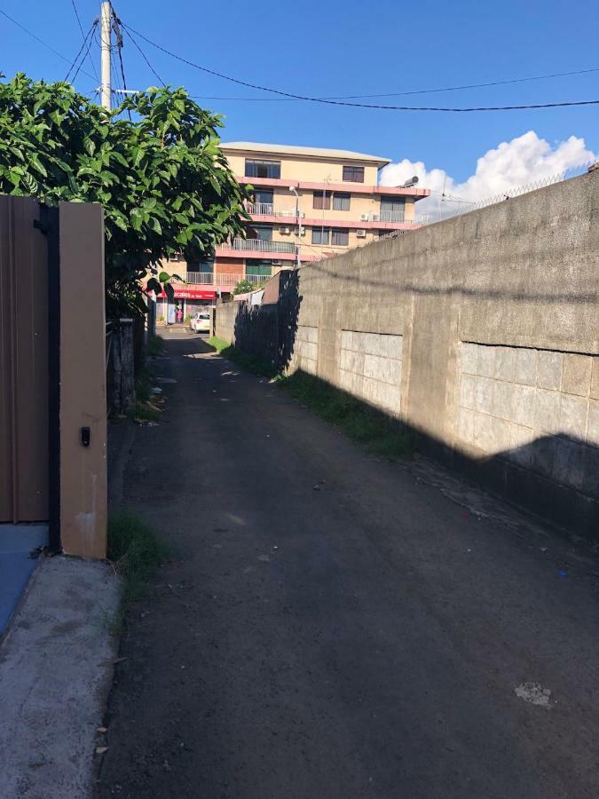 פאפיט Tara Tahiti Lodge מראה חיצוני תמונה