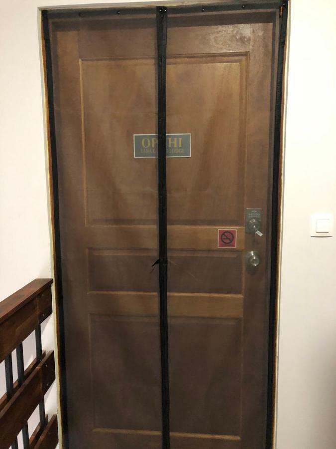 פאפיט Tara Tahiti Lodge מראה חיצוני תמונה