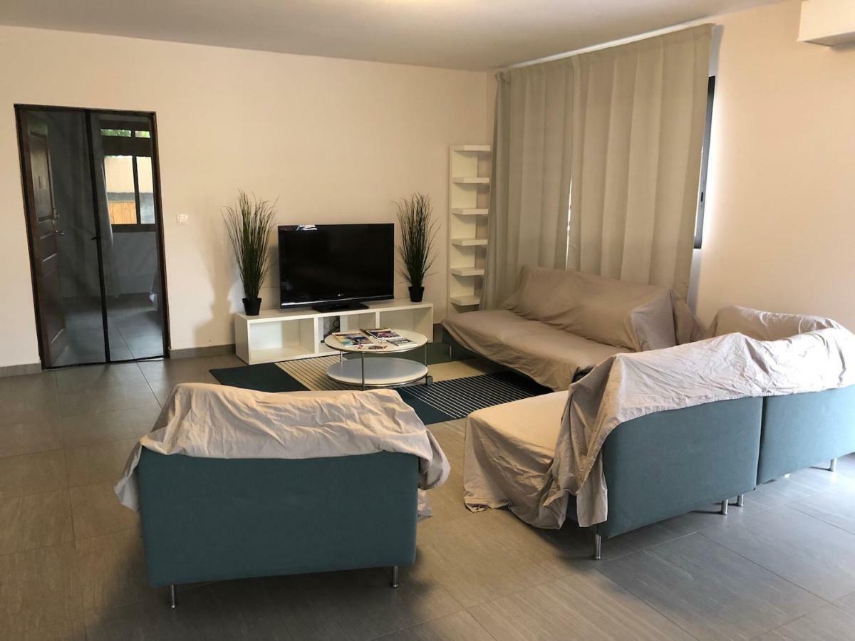 פאפיט Tara Tahiti Lodge מראה חיצוני תמונה
