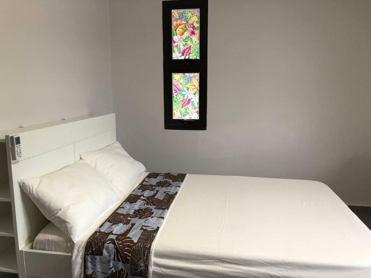 פאפיט Tara Tahiti Lodge מראה חיצוני תמונה